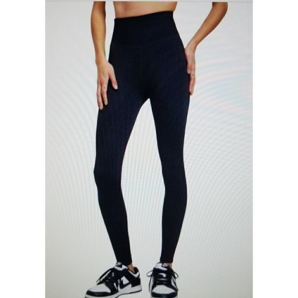 GOOD AMERICAN Wide Rib Shine Seamless Compression Leggings Black  3/4 = L/XL